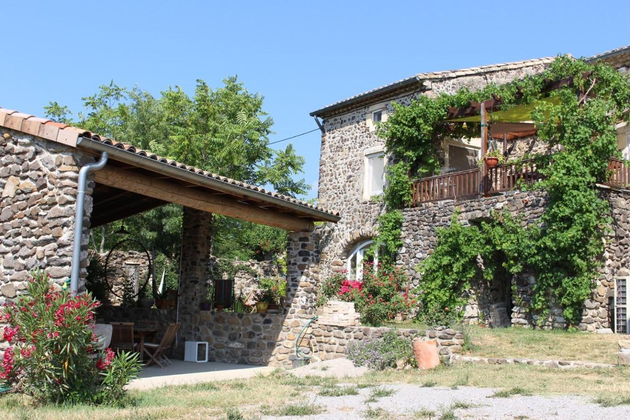 Bed and Breakfast L'Attrape Reve Saint-Vincent-de-Barres Экстерьер фото