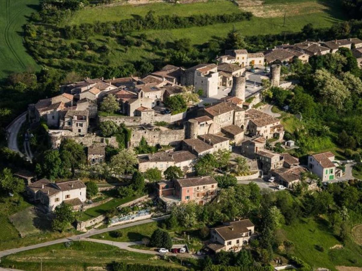 Bed and Breakfast L'Attrape Reve Saint-Vincent-de-Barres Экстерьер фото